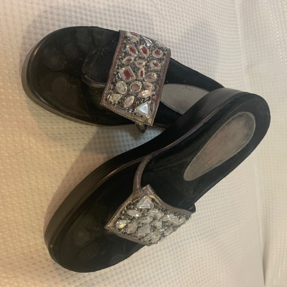 Donald J. Pliner Sz 8M rhinestone wedge sandals